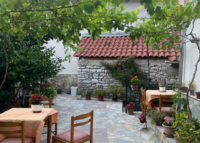 Гостевой дом Luigi Гирокастра